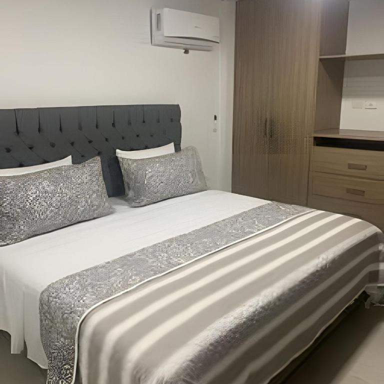 (304) Loft Remodelado y Equipado en Granada - Apartamento de 1 dormitorio - 10