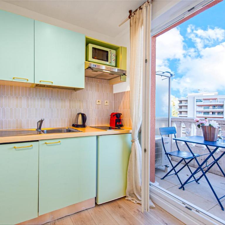 Monaco Border - Cosy studio vue mer et ville - FL - Studio Lit Queen-Size - 11