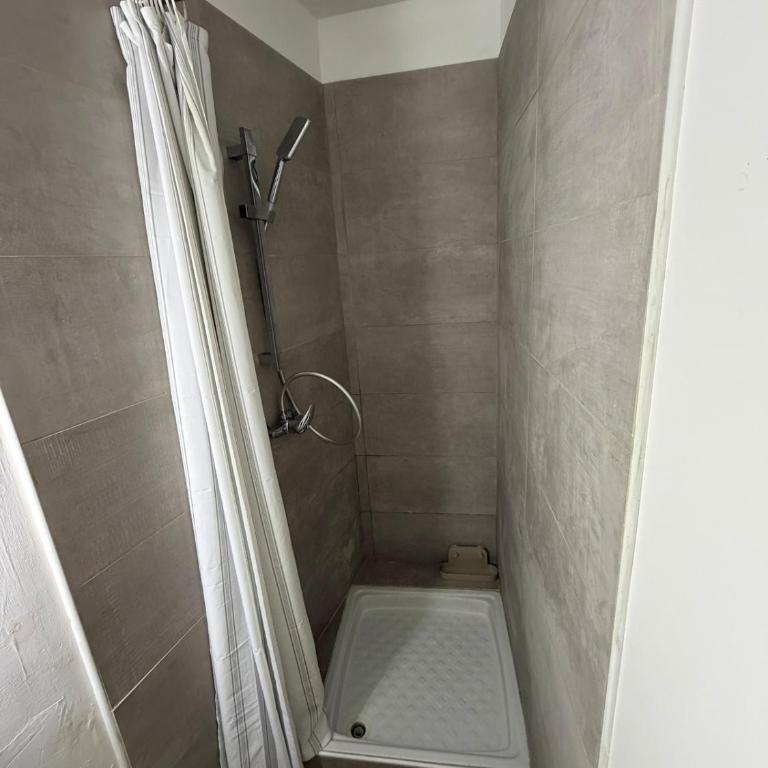 Casa Némausa - One-Bedroom Apartment - 9