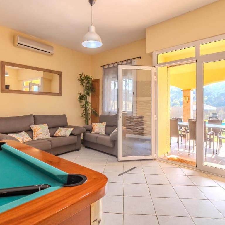 Villa Luz Lloret con Piscina - Villa - 23