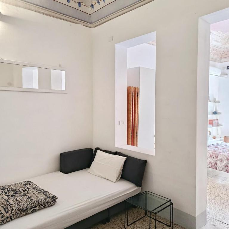 Fresco Apartment with Terrace - Two-Bedroom Apartment - 13