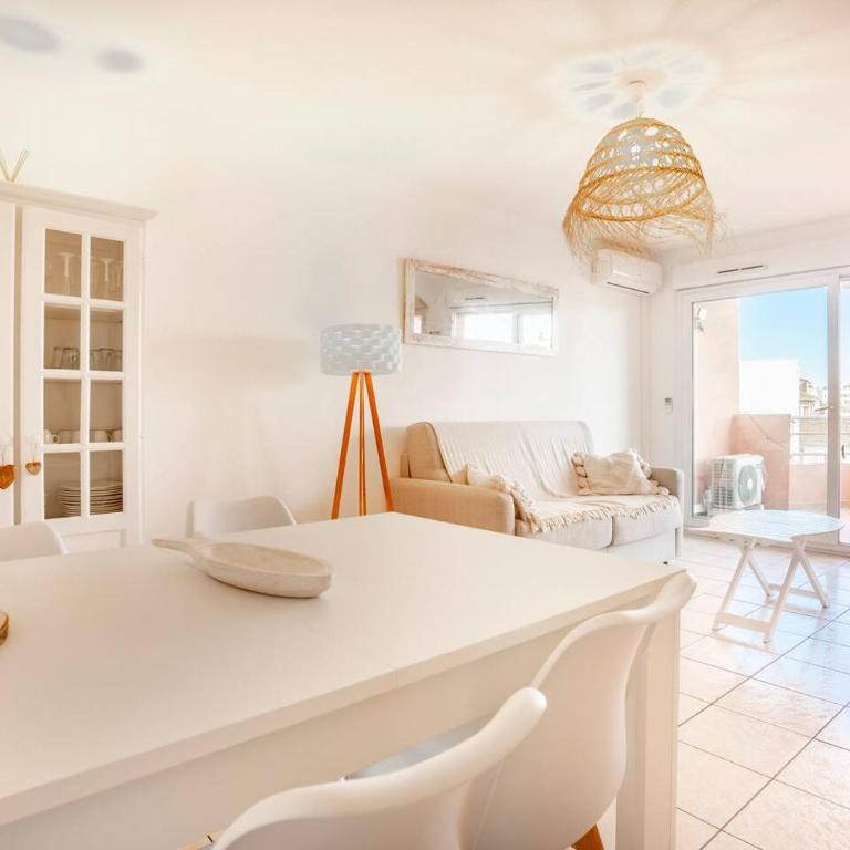 Appartement climatisé centre ville, proche plages Saint Raphaël et Fréjus avec ascenseur - Appartamento con 1 Camera da Letto - 5