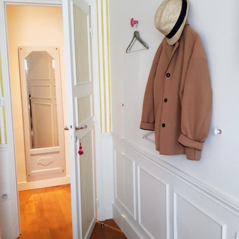 Chez Pépé Merle - Chambres d'hôtes dans le quartier du Père Lachaise - Chambre Double - 9