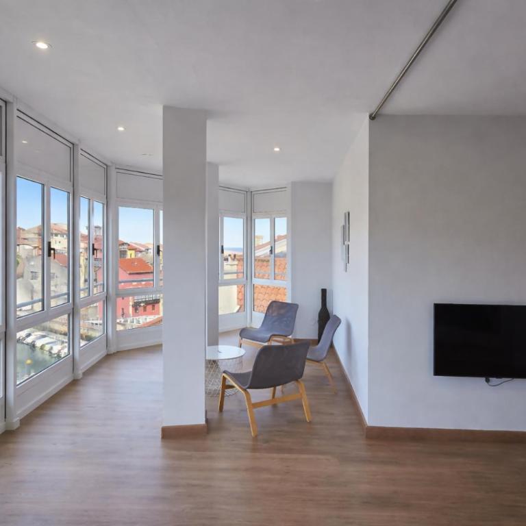 Llanes Centro Apto con Vistas al Puerto – Vega 4 - Apartment with Sea View - 8