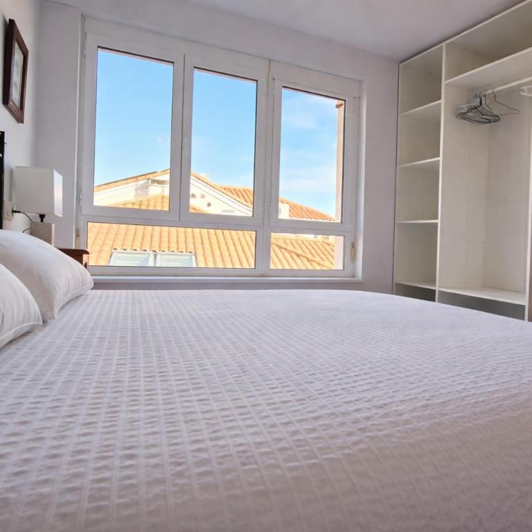Llanes Centro Apto con Vistas al Puerto – Vega 4 - Apartment with Sea View - 20