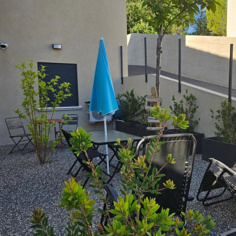 Le jas fleuri - Appartement 1 Chambre - Vue sur Jardin - 37