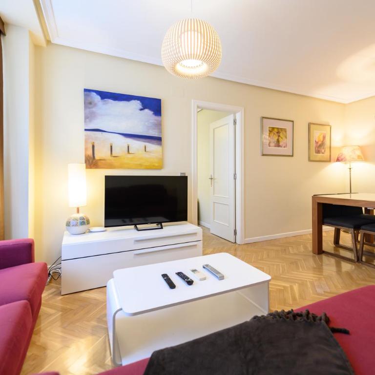 TAM82D - Amplio piso de 2 dormitorios en Madrid - Alquiler temporal - Two-Bedroom Apartment - 20