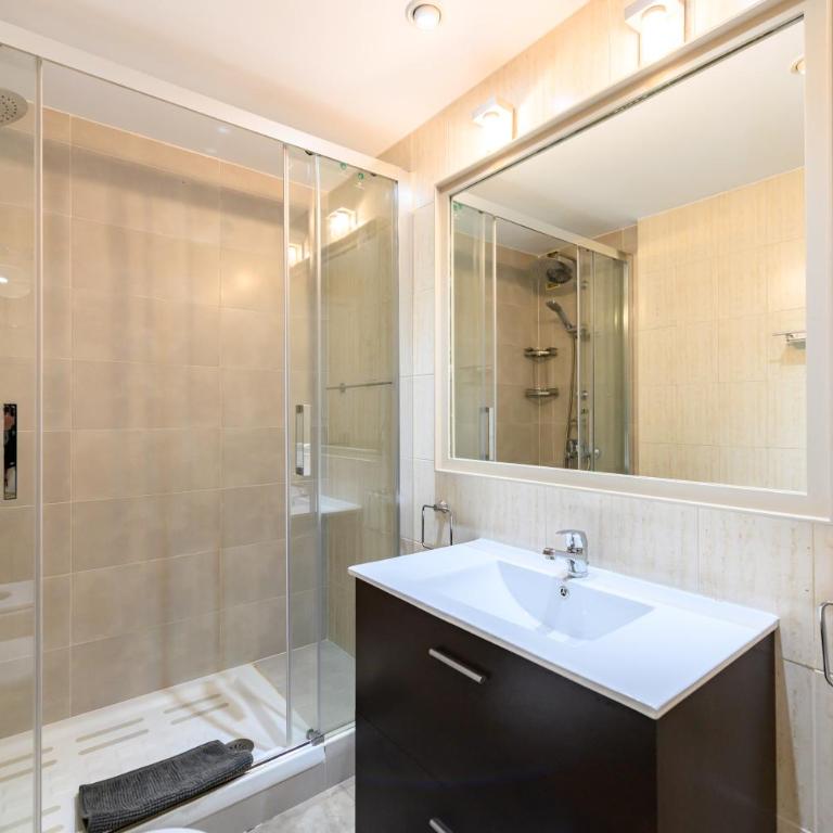TAM82D - Amplio piso de 2 dormitorios en Madrid - Alquiler temporal - Two-Bedroom Apartment - 19