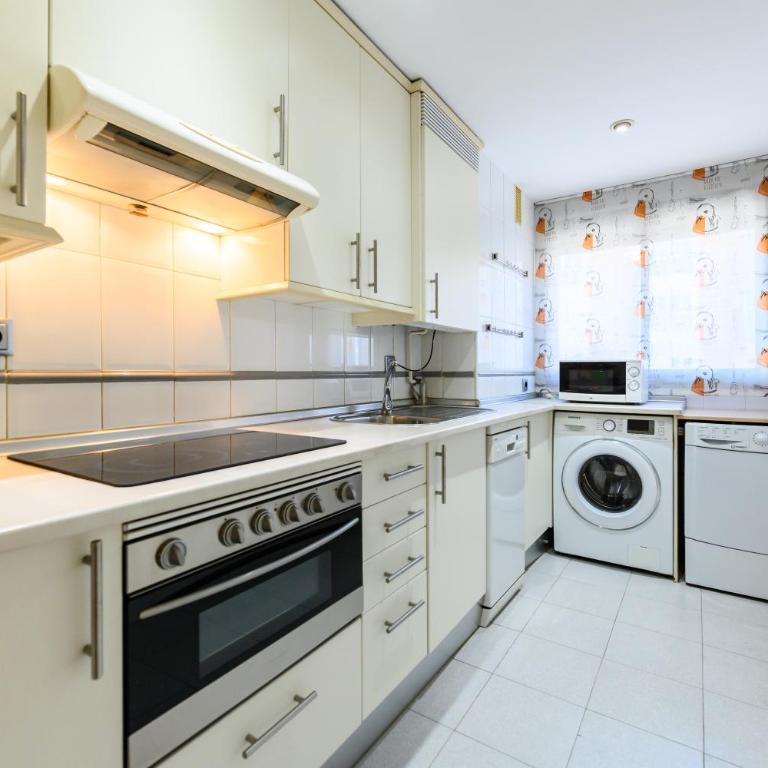 TAM82D - Amplio piso de 2 dormitorios en Madrid - Alquiler temporal - Two-Bedroom Apartment - 25