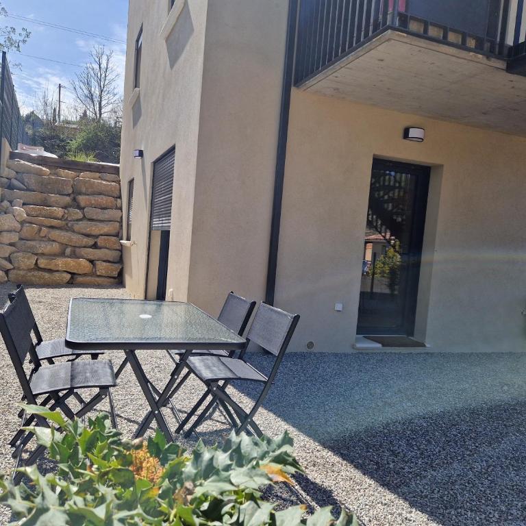 Le jas fleuri - Appartement - Vue sur Jardin - 41