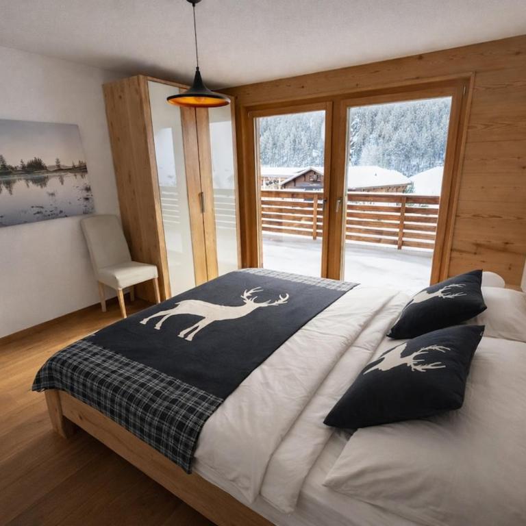 Modern chalet apartment with Eiger view - Apartment mit 2 Schlafzimmern und Bergblick - 2