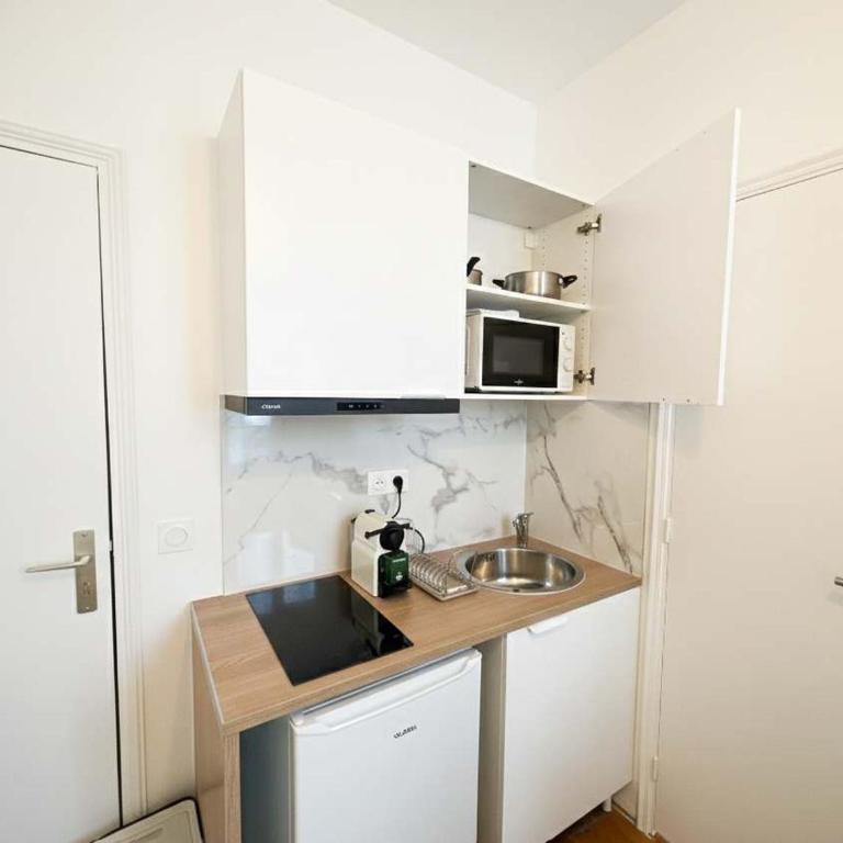 New 114 Suite Manon - Cosy Apartment Paris Center - Studio - 10