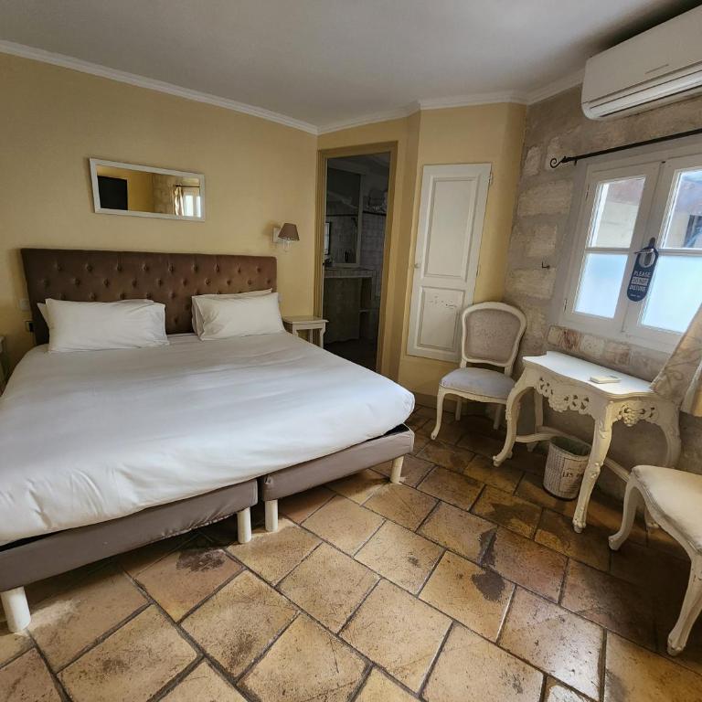 Hôtel du Palais des Papes - Grande Chambre Double - 2