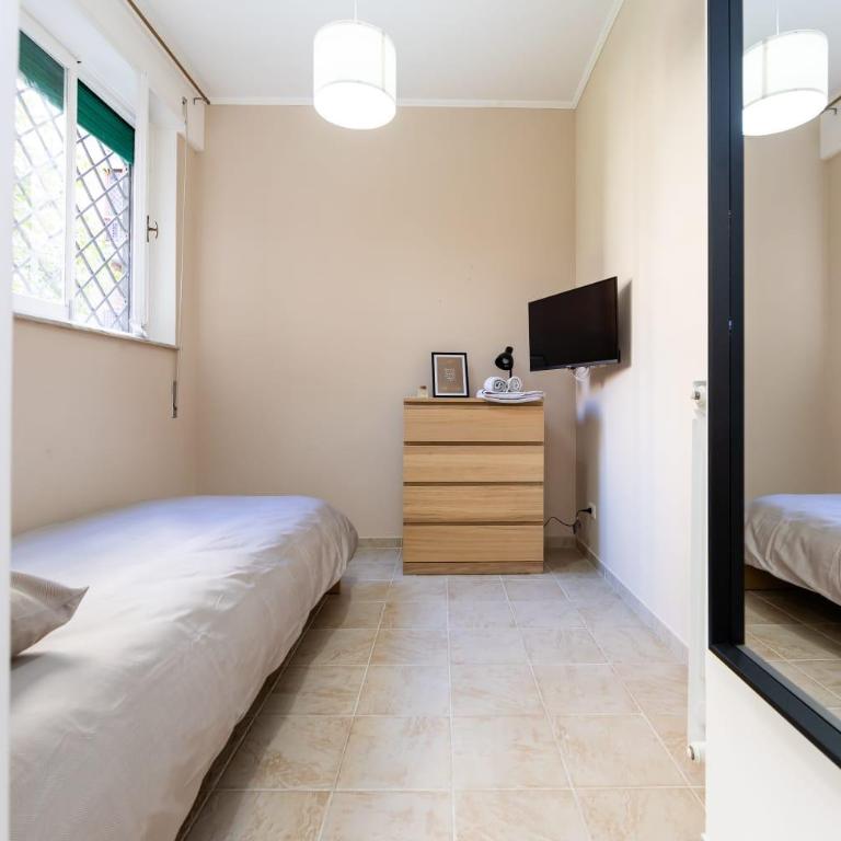 Alloggio Turistico in Via Acton vicino al mare - Appartamento con 2 Camere da Letto - 9