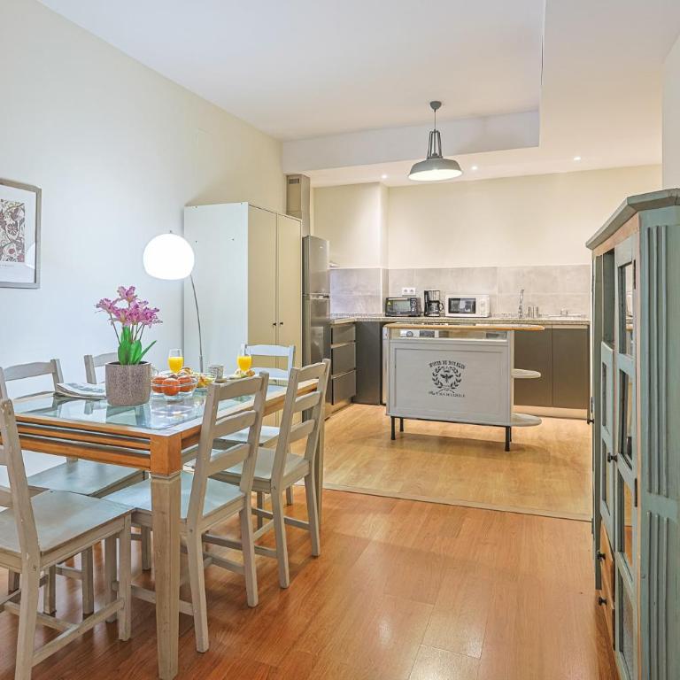 El pasaje de Sierpes by SHS - Two-Bedroom Apartment - 1