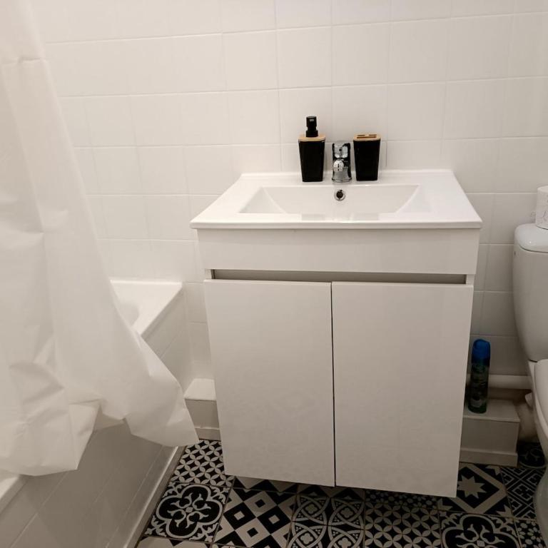 Cadre exceptionnel niché sous les toits dans le quartier historique - Appartement 1 Chambre - 6
