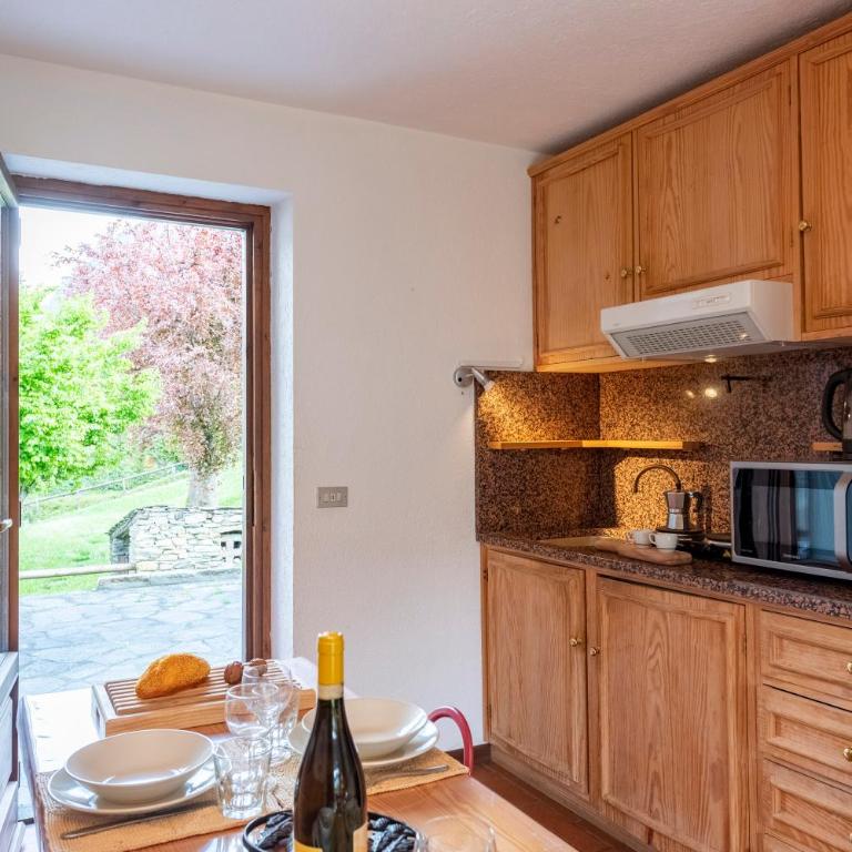 Charming Apart with Garden in Courmayeur - Happy Rentals - Apartment with Mountain View - 4