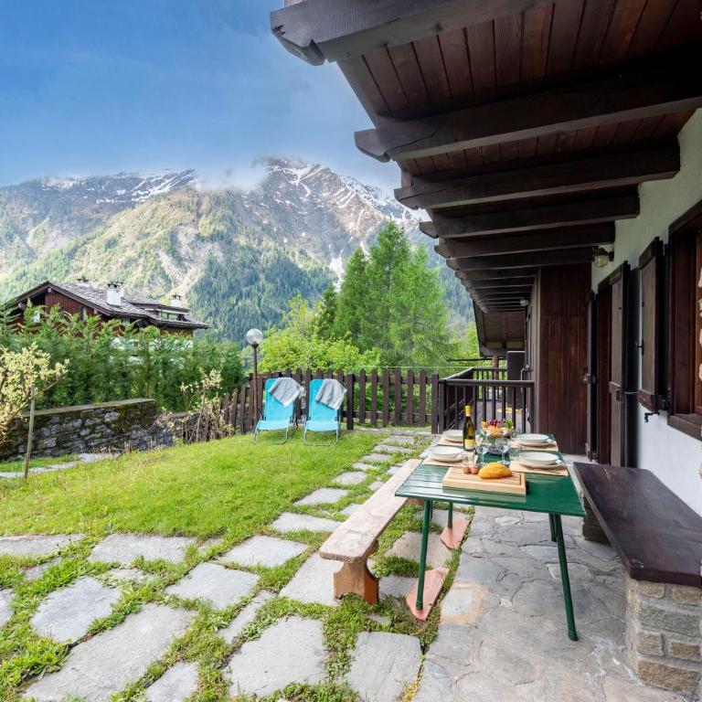 Charming Apart with Garden in Courmayeur - Happy Rentals - Apartment with Mountain View - 1