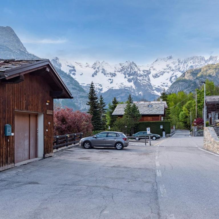 Charming Apart with Garden in Courmayeur - Happy Rentals - Apartment with Mountain View - 21