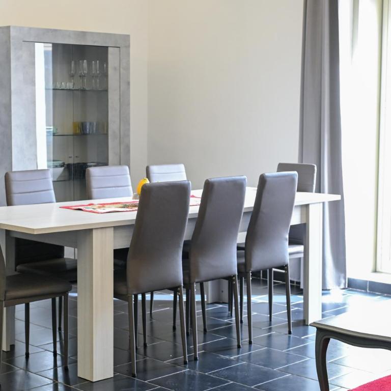 GIKLA MAISON - Three-Bedroom House - 28