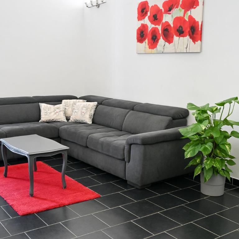 GIKLA MAISON - Three-Bedroom House - 32