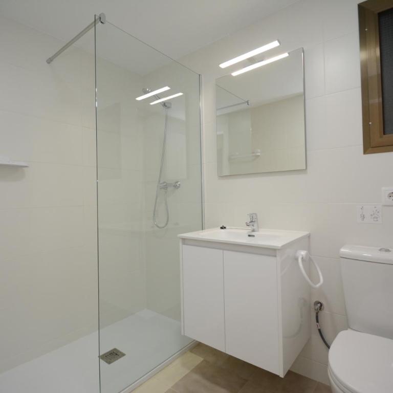 Alojamientos Familiares Sa Gavina Lado C Estartit - Two-Bedroom Family Apartment - 27