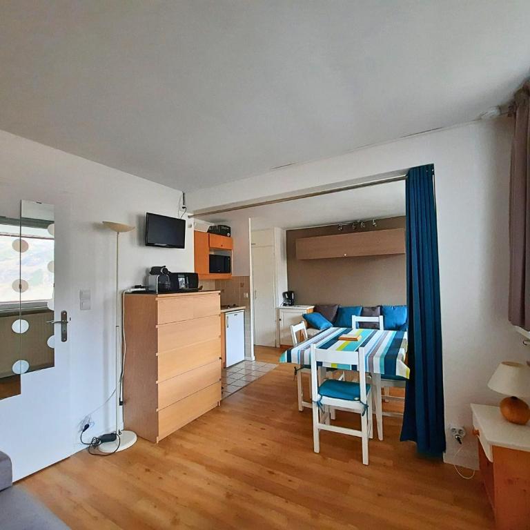 Studio 4 pers rénové Les Menuires - Animaux admis - Studio - 9
