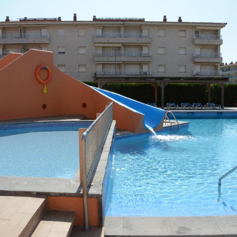 Alojamientos Familiares Sa Gavina Lado C Estartit - Two-Bedroom Family Apartment - 20