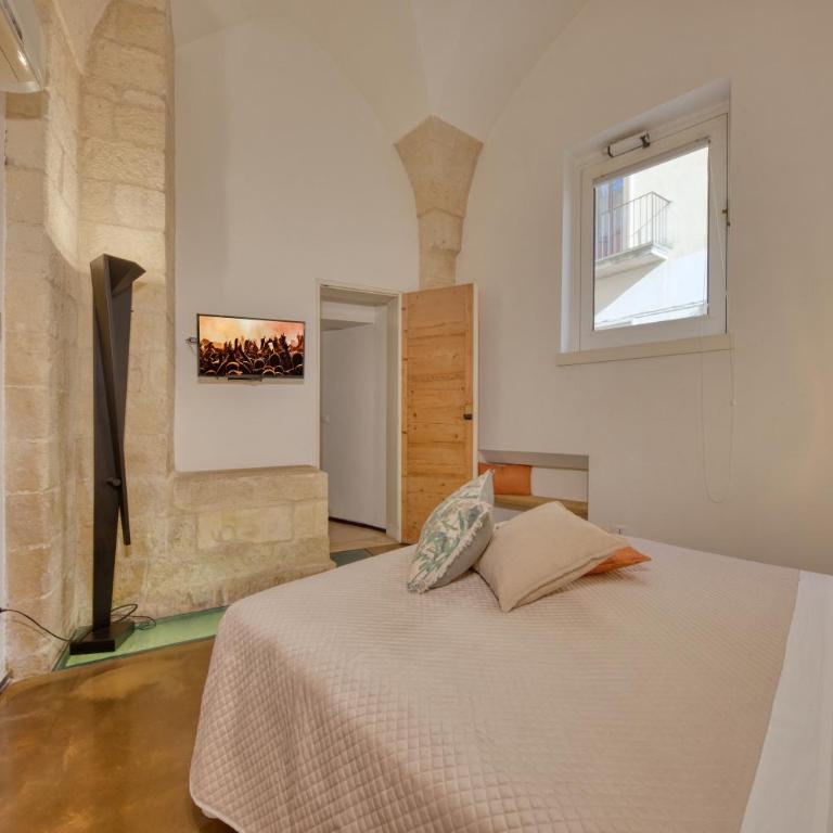 B&B Palazzo Personè Dimora Storica - Superior Triple Room - 14