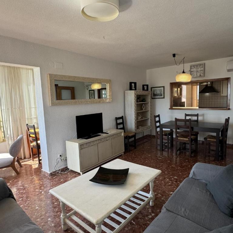 Apartamento 3 habitaciones en Cabo Alicante con piscina y vistas al mar by Turihome - Apartment - 10