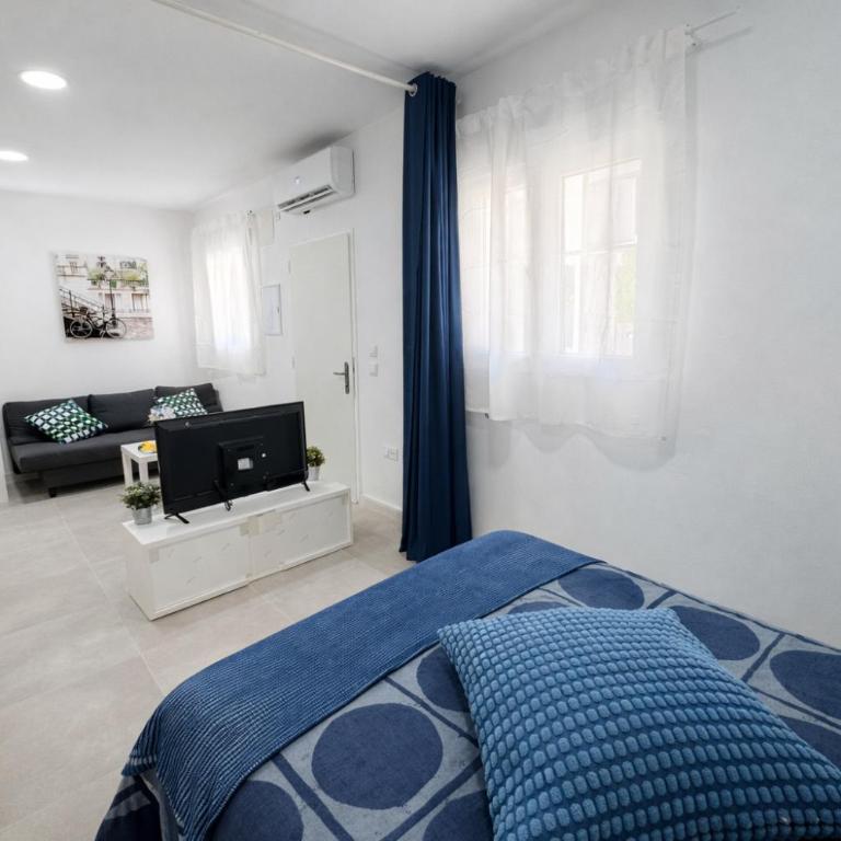 Apartment 5 Private complex Parking 4 people - Studio Apartment - 8