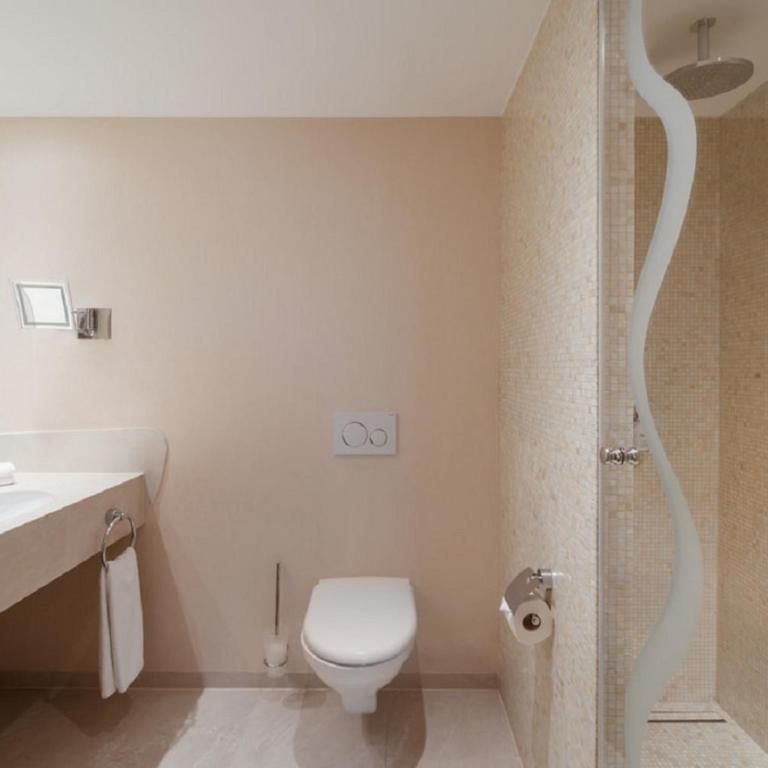 Hotel Eden Roc - The Leading Hotels of the World - Camera Matrimoniale Standard Piccola con Vista Montagna - 3
