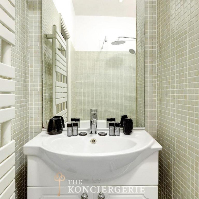 Maison spacieuse proche Buttes-Chaumont avec baby-foot - Appartement - 11