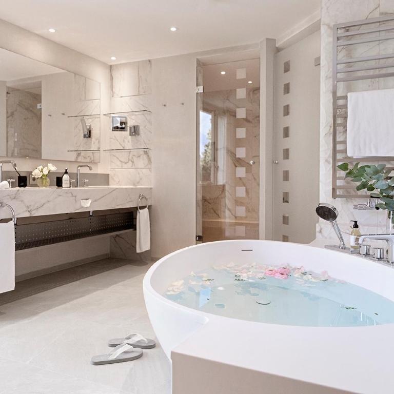 Hotel Eden Roc - The Leading Hotels of the World - Suite Junior con Vista Montagna - 2