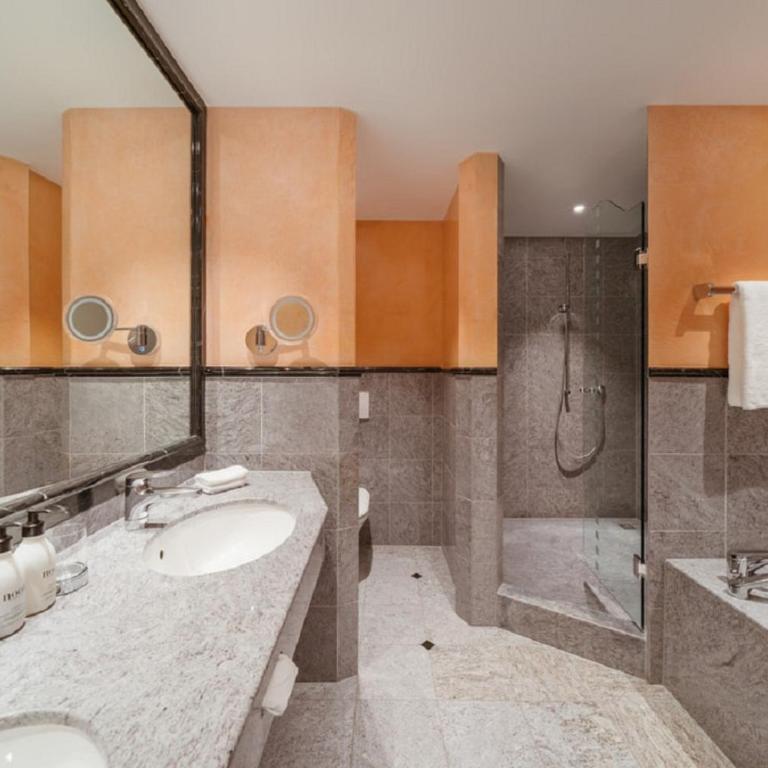 Hotel Eden Roc - The Leading Hotels of the World - Camera Matrimoniale Superior - 4