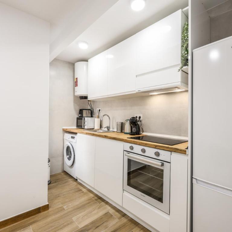 Bright Modern Home with Terrace - Two-Bedroom Apartment with Balcony and Terrace - 17
