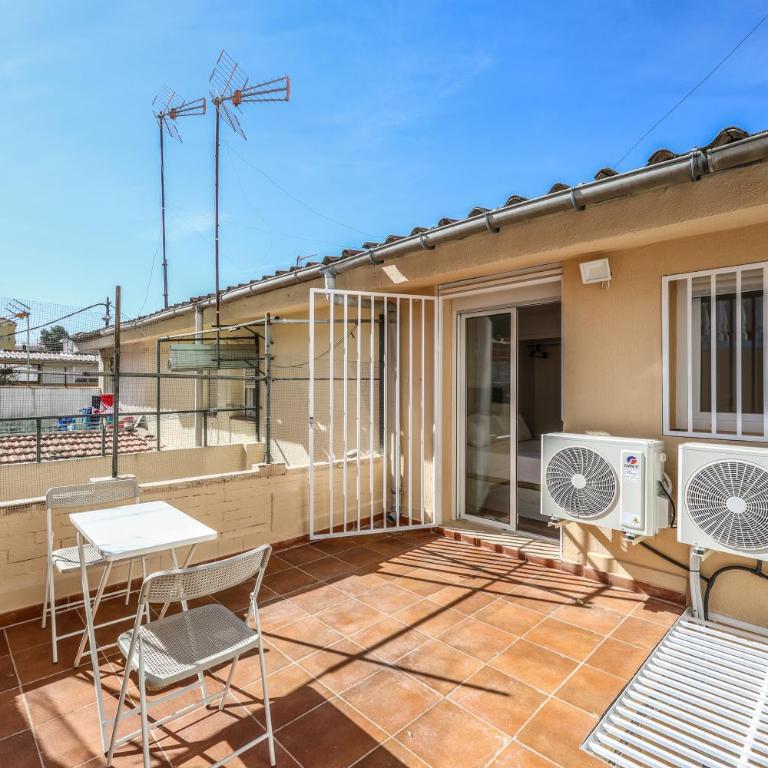 Bright Modern Home with Terrace - Two-Bedroom Apartment with Balcony and Terrace - 12