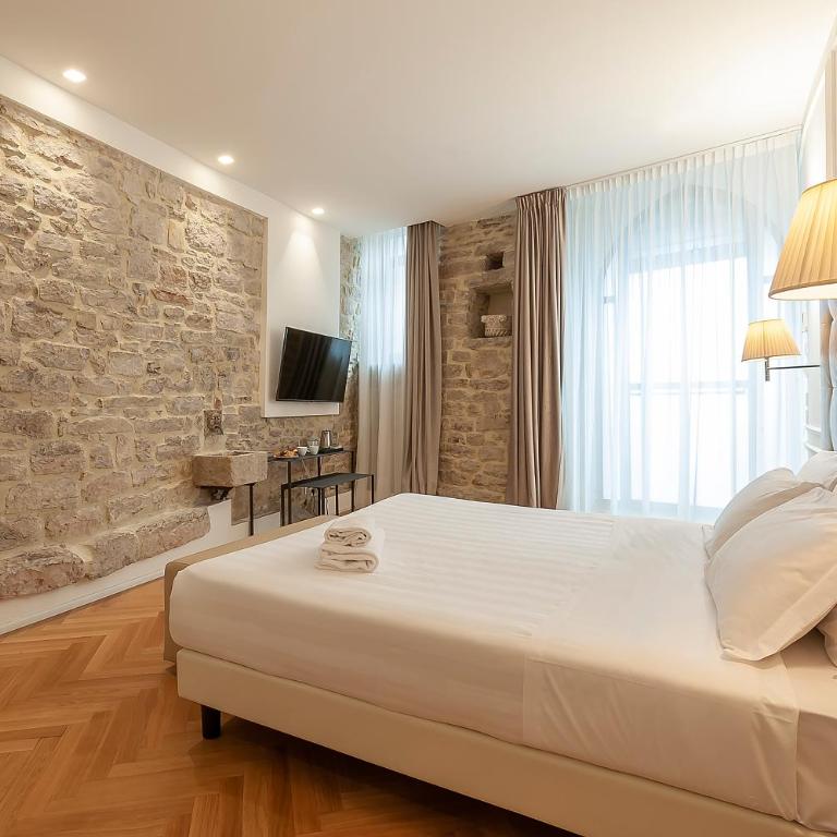 Asisium Boutique Hotel - Junior Suite - 1