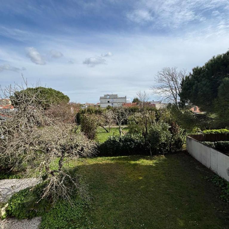 Maison Belle Époque à Royan avec Terrasse, 200m Plage - FR-1-494-157 - Appartamento - 21