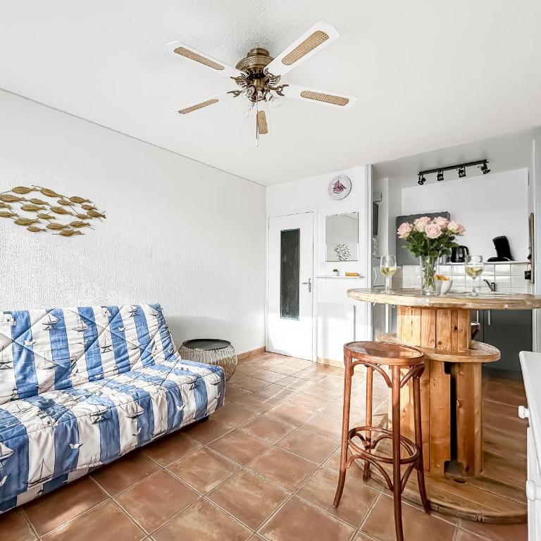 Vue Mer & Calme T2 lumineux avec parking privé - One-Bedroom Apartment - 11