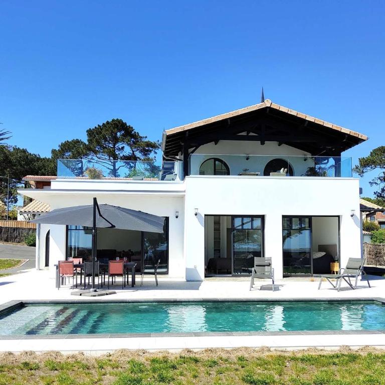Villa 12 pers avec piscine chauffée et vue exceptionnelle, première ligne Bassin d'Arcachon - Villa 3 Chambres - 20