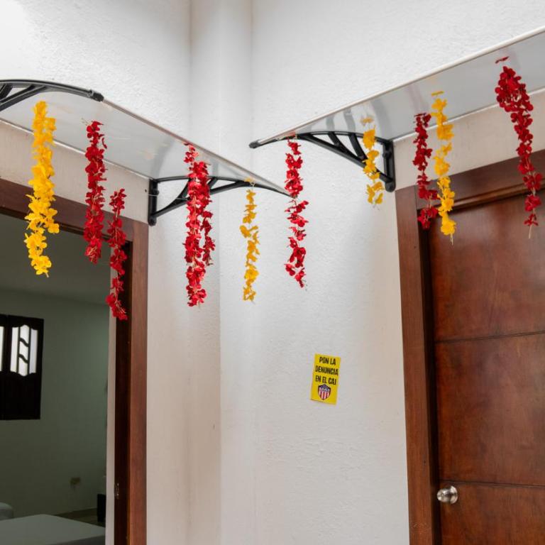 Hostal Barrio Abajo - Triple Room with Private Bathroom - 21
