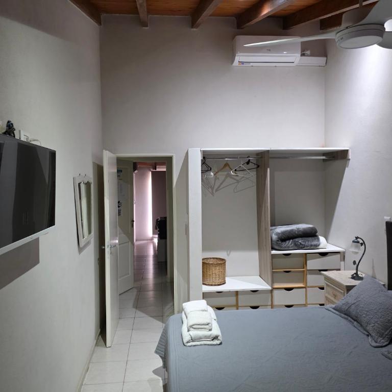 CORDOBA AEROPUERTO KEMPES QUORUM HOSPITAL ALLENDE PRIVADO Siglo XXI Universidad PASCAL Templo Mormon de Villa Belgrano - Apartamento de 1 dormitorio - 25