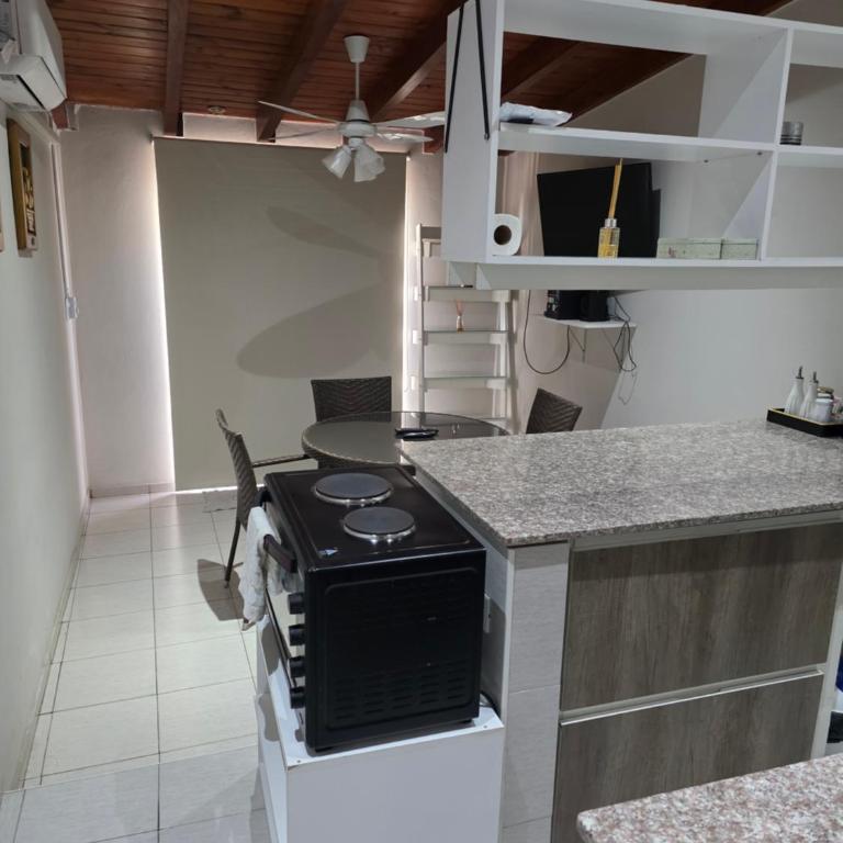 CORDOBA AEROPUERTO KEMPES QUORUM HOSPITAL ALLENDE PRIVADO Siglo XXI Universidad PASCAL Templo Mormon de Villa Belgrano - Apartamento de 1 dormitorio - 28