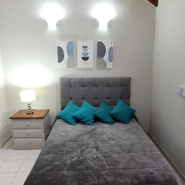 CORDOBA AEROPUERTO KEMPES QUORUM HOSPITAL ALLENDE PRIVADO Siglo XXI Universidad PASCAL Templo Mormon de Villa Belgrano - Habitación Triple con baño - 30