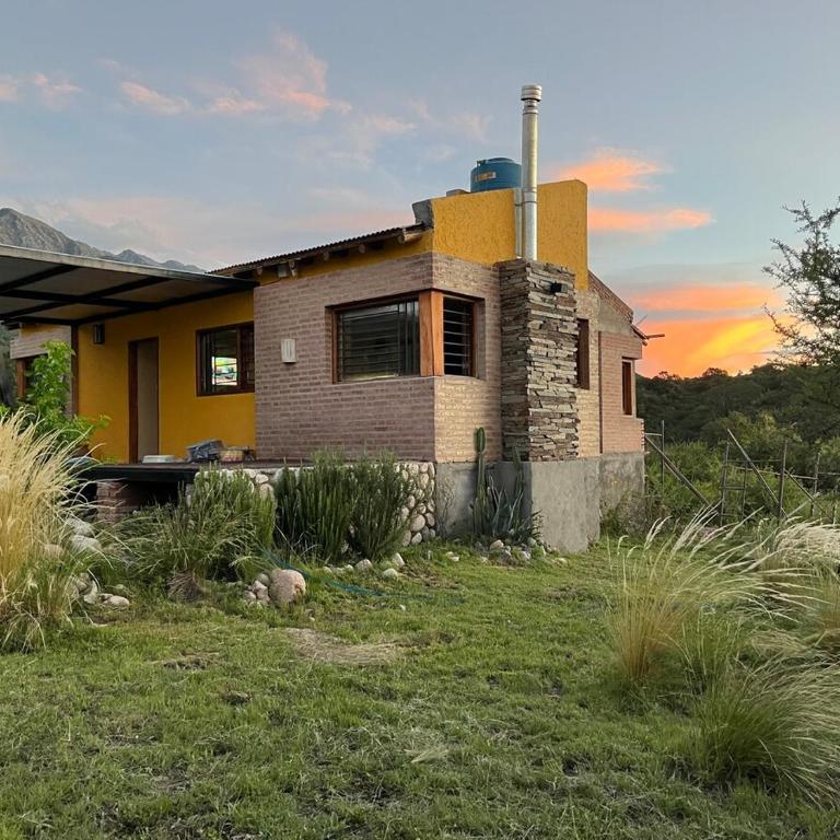 Cabaña de montaña, ideal para caminatas Buho Serrano - One-Bedroom Chalet - 1