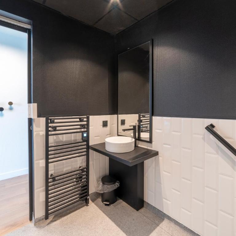 COWOOL TOULOUSE - Studio - Accessible aux Personnes à Mobilité Réduite - 3