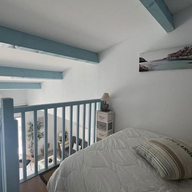 Bright apartment with pool in Mandelieu - Apartment - 10