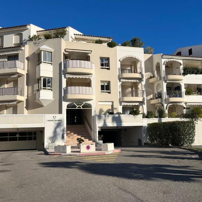 Bright apartment with pool in Mandelieu - Apartment - 15