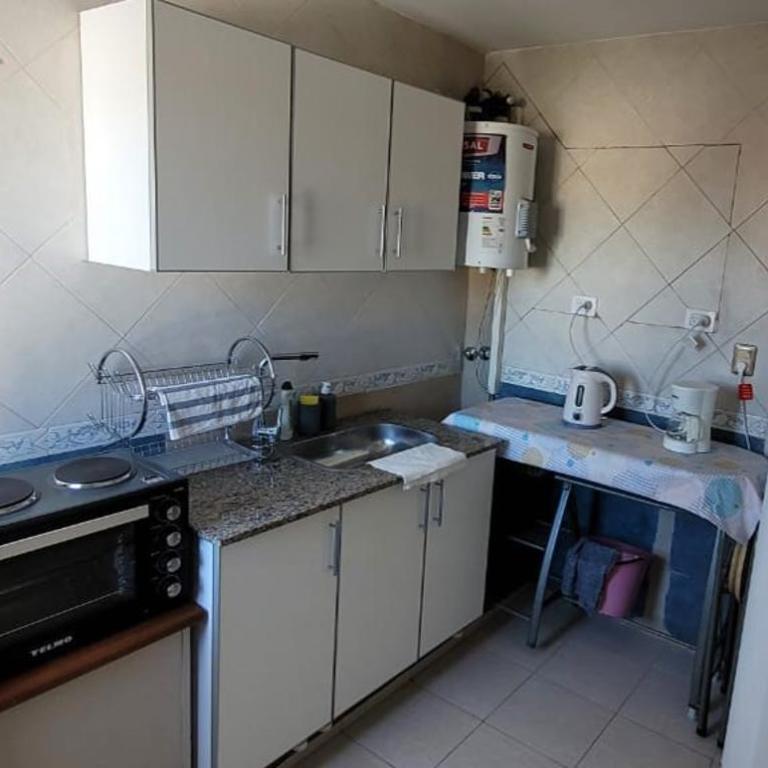 CORDOBA AEROPUERTO KEMPES QUORUM HOSPITAL ALLENDE PRIVADO Siglo XXI Universidad PASCAL Templo Mormon de Villa Belgrano - Habitación Triple con baño - 32